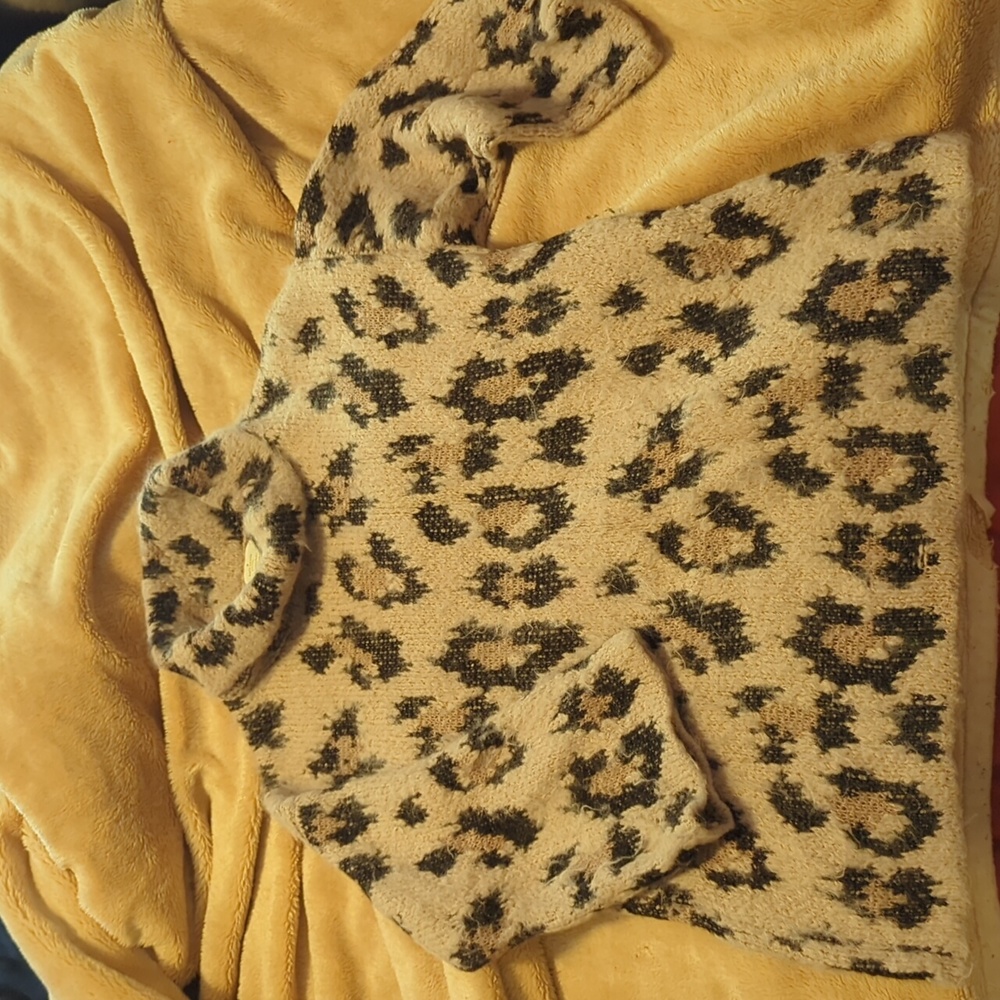Kate Spade Leopard print sweater 🦙 Alpaca! Small S